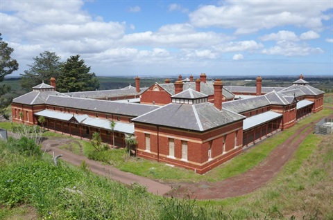 Jackson Hill exterior photo.jpg