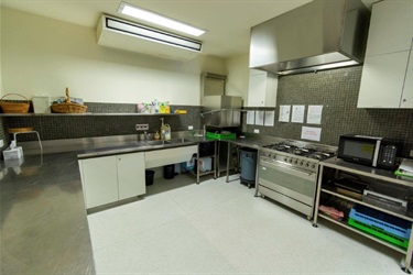 Newbury-Community-Centre-Kitchen
