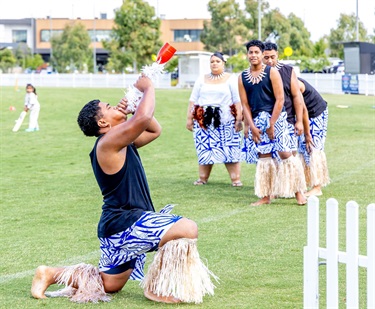 Islander performing their cultural dance 