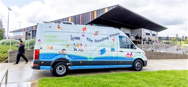Hume library van – the reading vroom