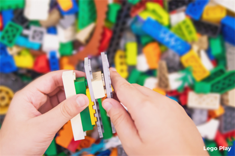 lego-play.png
