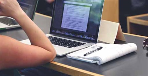 notes-macbook-study-conference